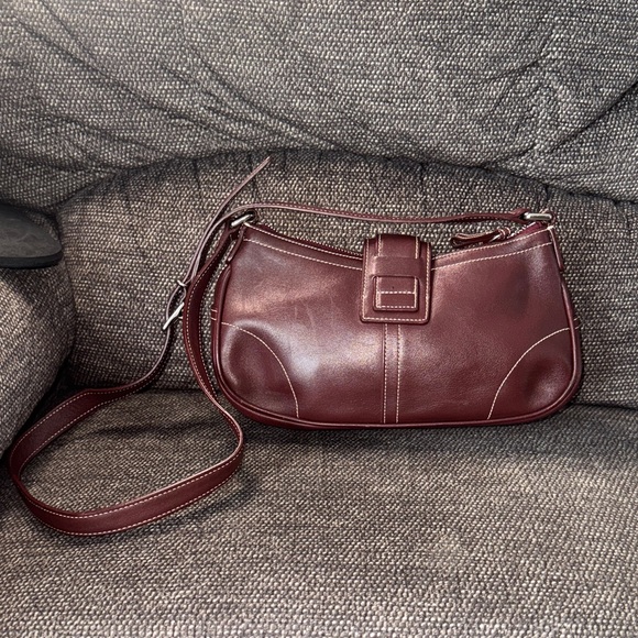 Coach Dark Red Leather Shoulder Bag - Picture 3 of 8